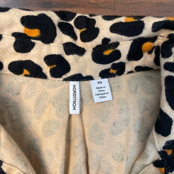 NWT Nordstrom Leopard Pajama Top Size XS - Picture 3 of 6